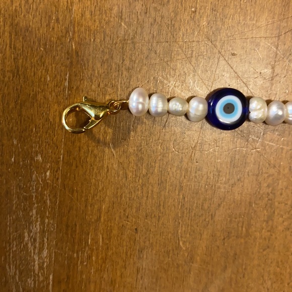 Evil eye pearl bracelet!!! - Picture 4 of 5